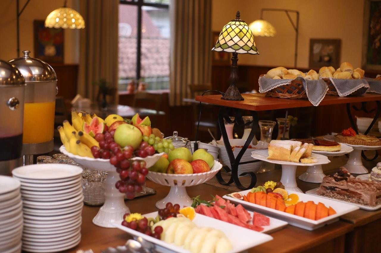 Hotel Pousada Kaster Gramado Buitenkant foto
